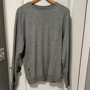 Vuori Men's (Jeffreys Pullover) Crewneck Sweater in Heather Gray